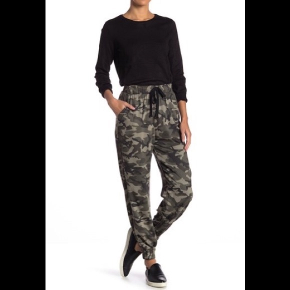 Know One Cares Pants - Know One Cares • Camo Joggers